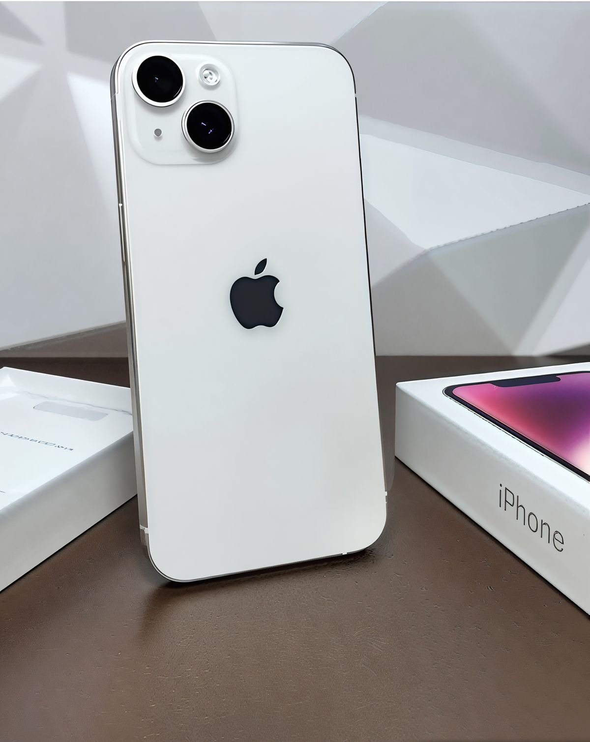 iPhone 14